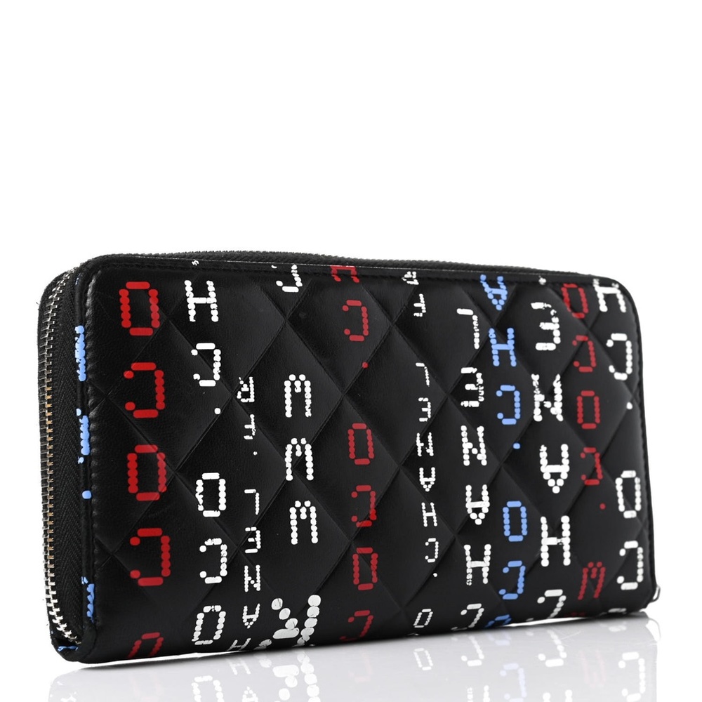 Chanel Data Center Wallet LIKE NEW - Picture 3 of 9